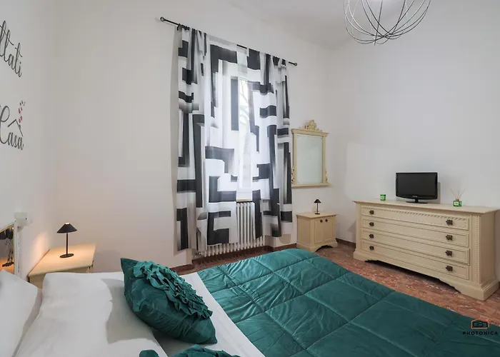 Oasi Garden House, Relax E Giardino A アパート フォルリ