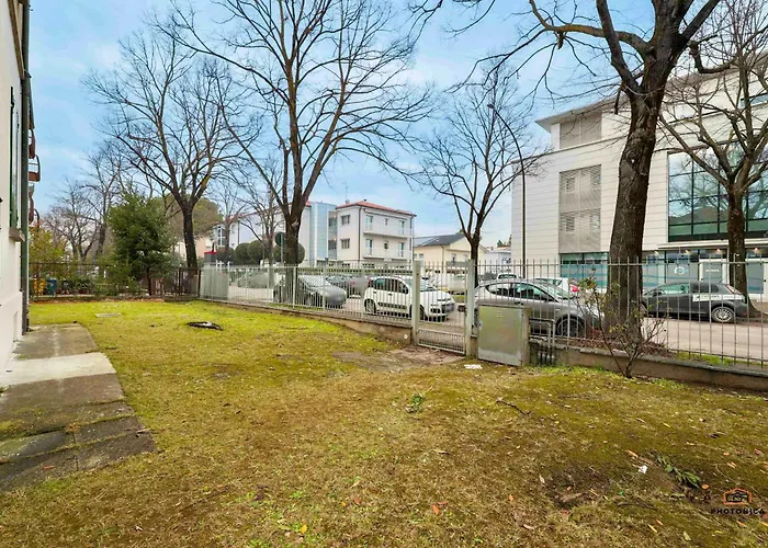 Oasi Garden House, Relax E Giardino A 아파트 *