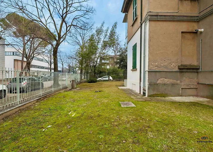 Oasi Garden House, Relax E Giardino A * Φορλί