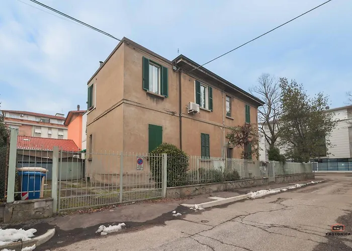 Oasi Garden House, Relax E Giardino A דירה